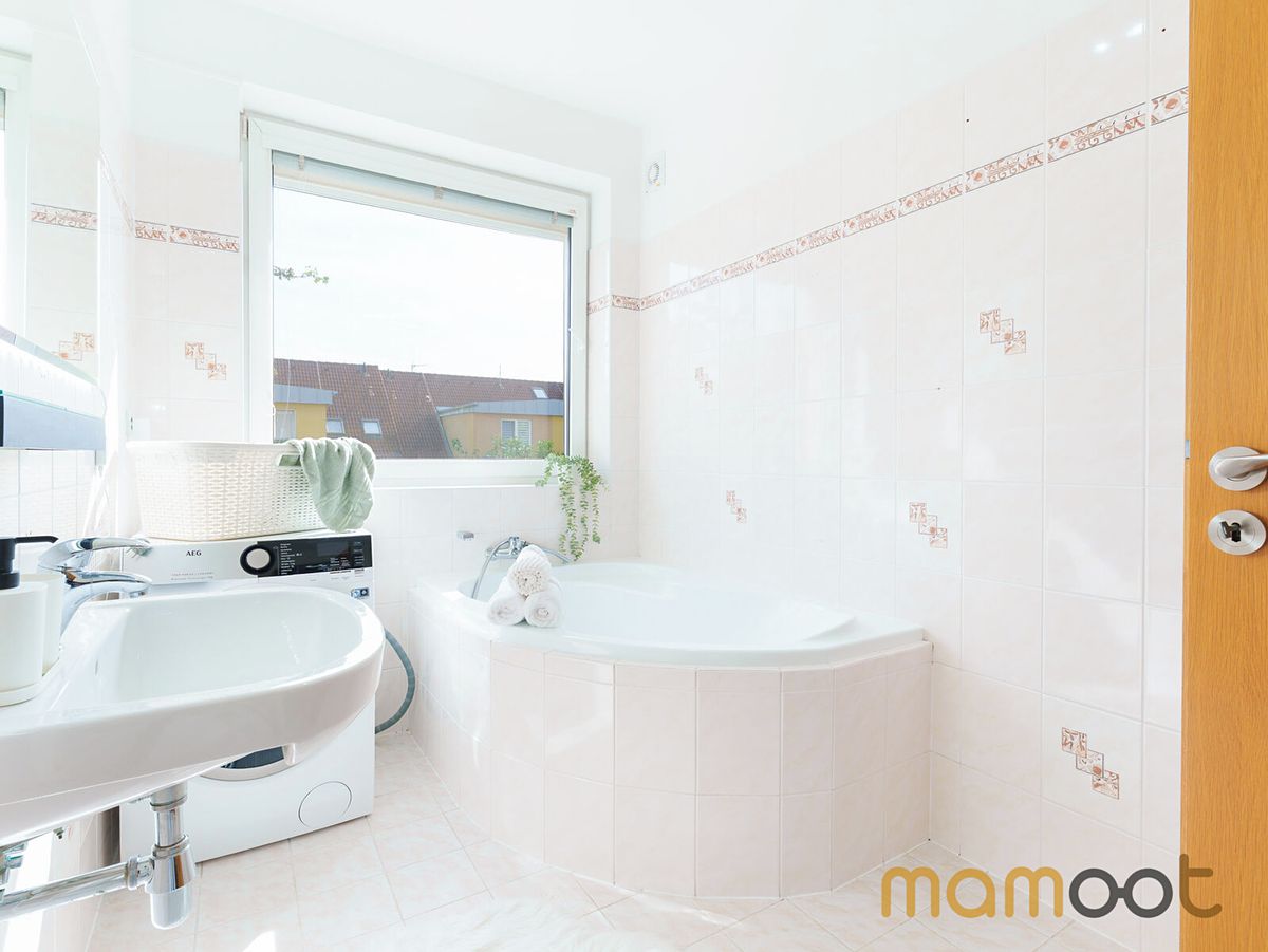 Pronájem bytu 2+kk 70 m² – fotografie 3