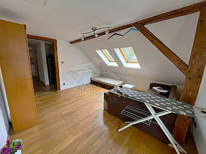 Prodej bytu 4+1 90 m², Dalovice – náhled fotky 2