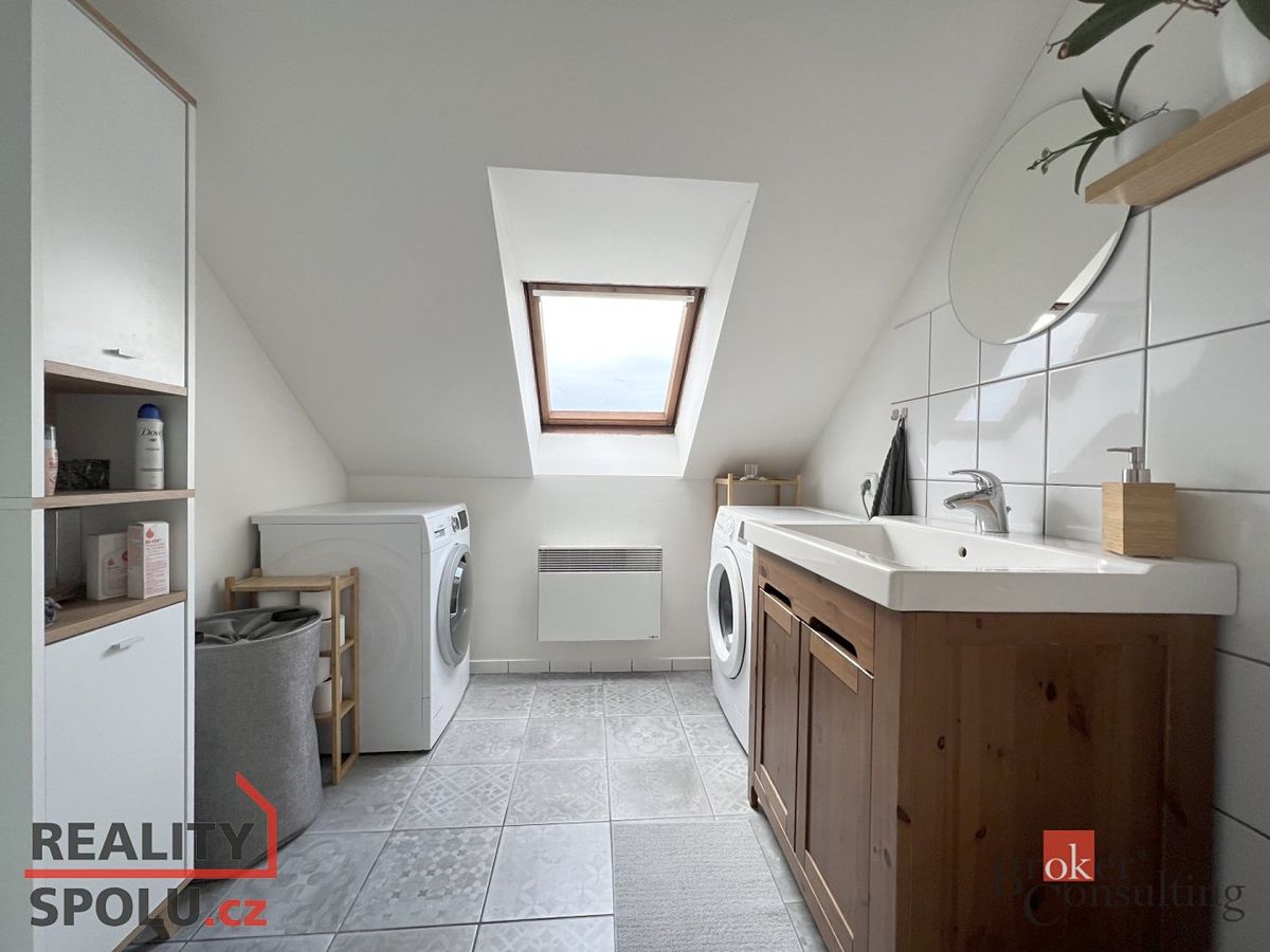 Pronájem bytu 1+1 40 m² – fotografie 2