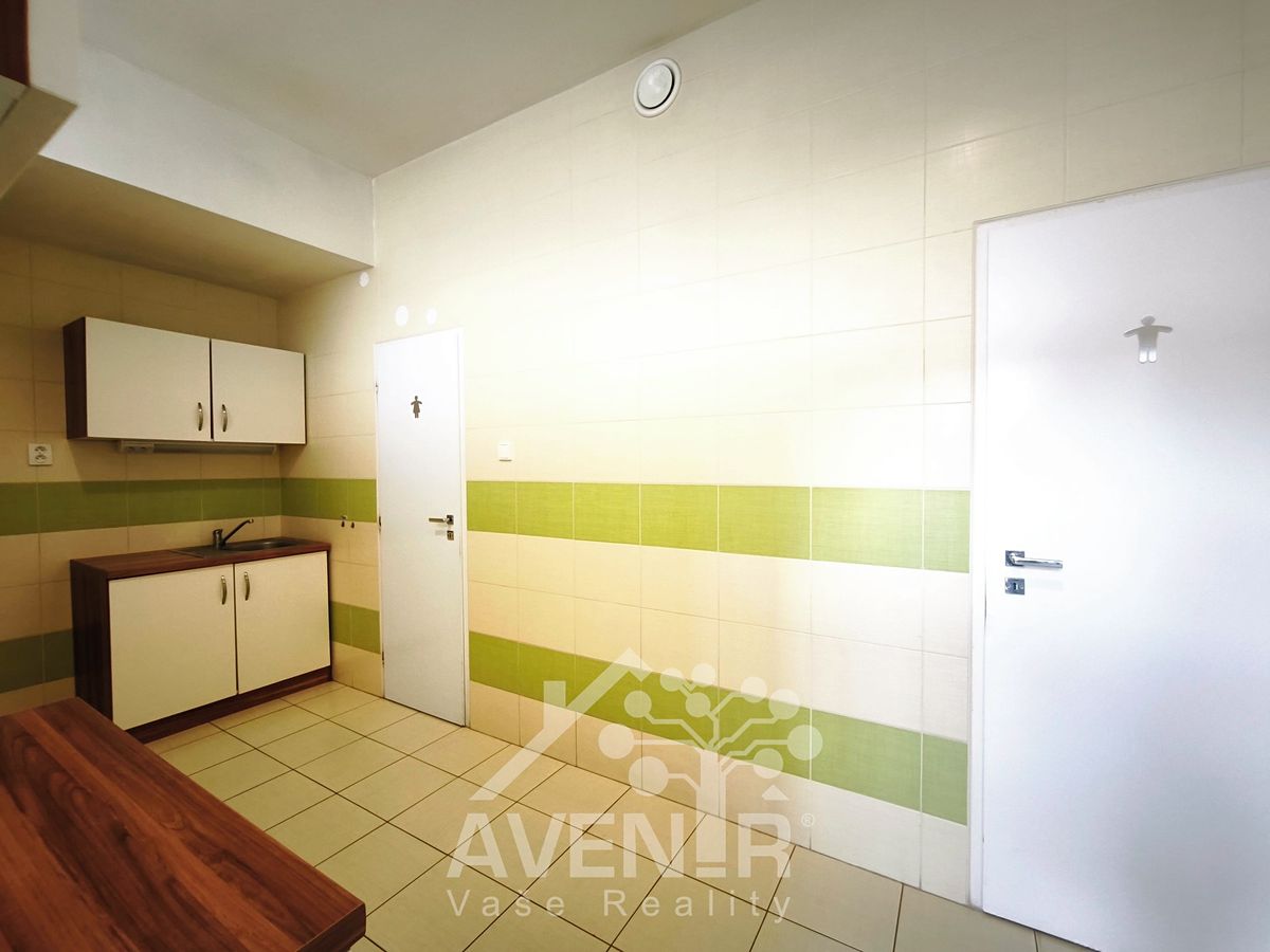 Pronájem kanceláře 45 m² – fotografie 5