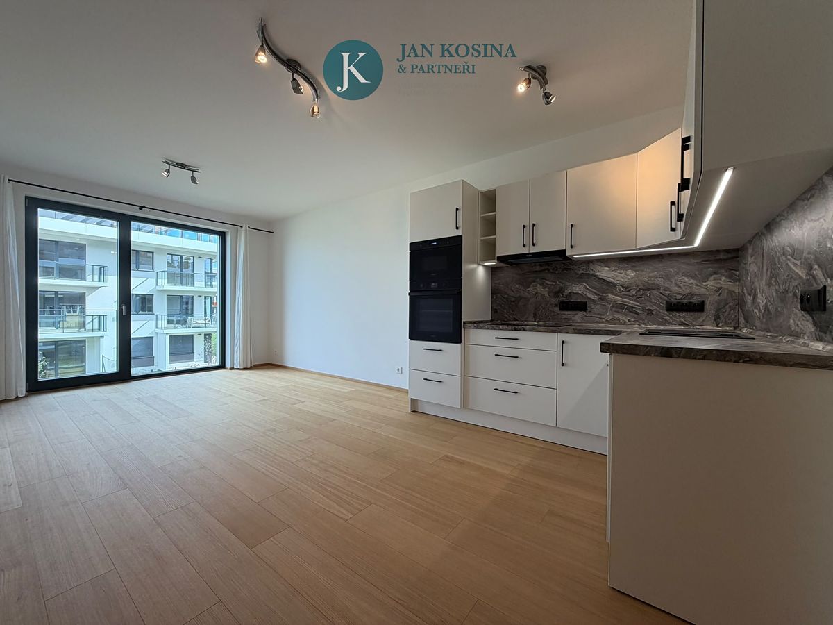 Pronájem bytu 2+kk 51 m² – fotografie 2