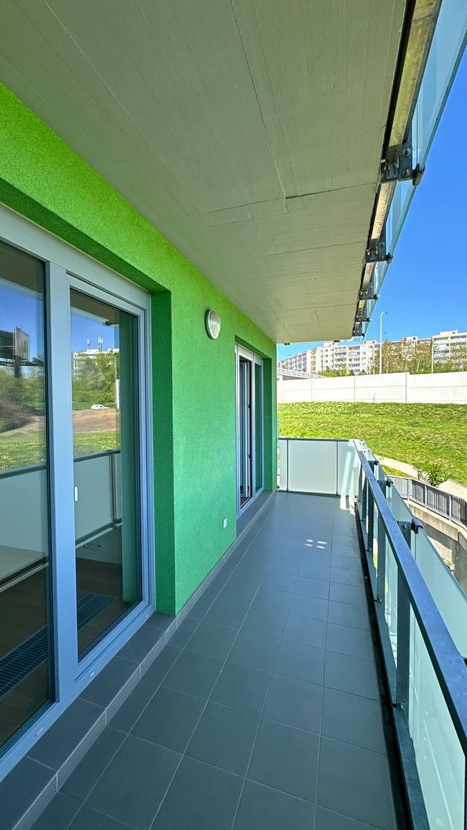 Pronájem bytu 2+kk 50 m² – fotografie 2