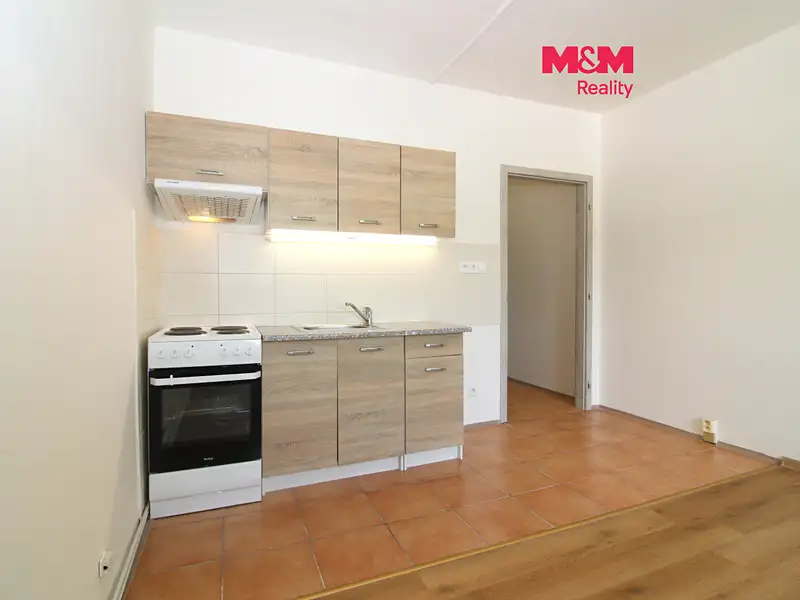 Pronájem bytu 1+kk 25 m², Varnsdorf – náhled fotky 1