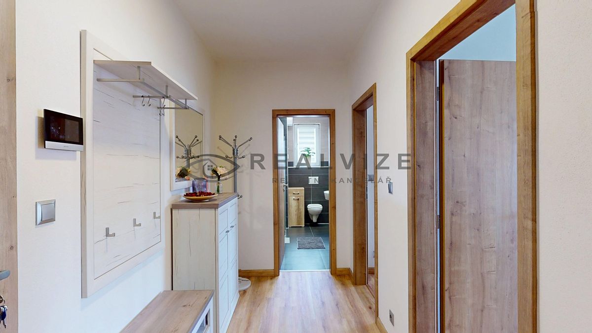 Pronájem bytu 2+kk 71 m² – fotografie 4