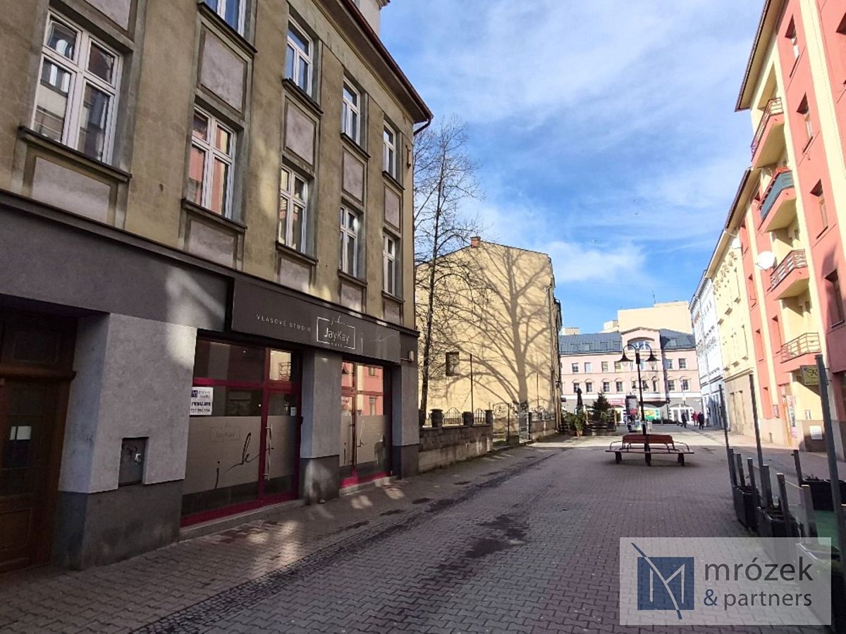 Pronájem obchodního prostoru 90 m² – fotografie 2