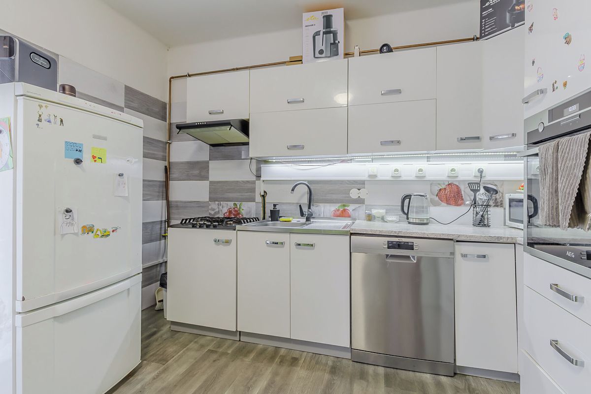 Prodej rodinného domu 175 m², pozemek 753 m² – fotografie 3