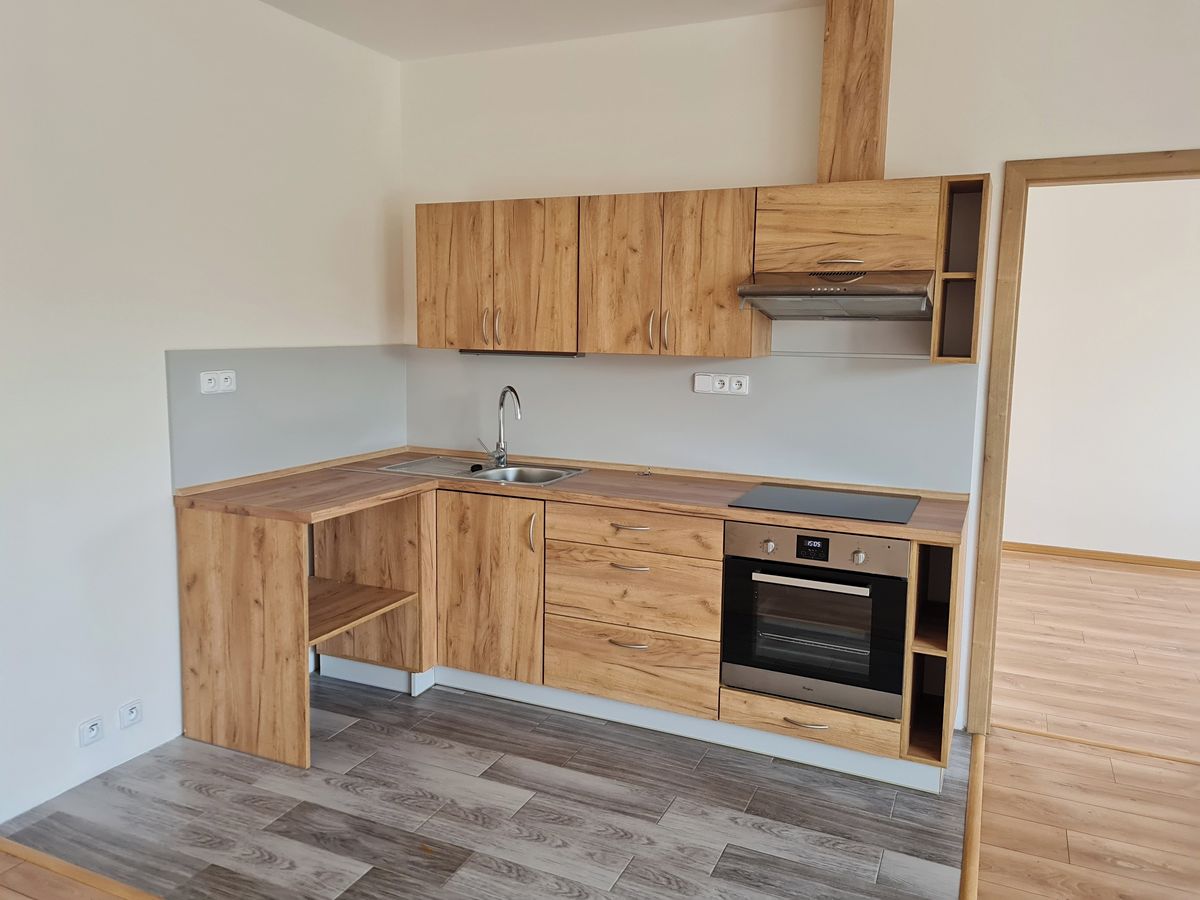 Pronájem bytu 2+kk 61 m² – fotografie 4
