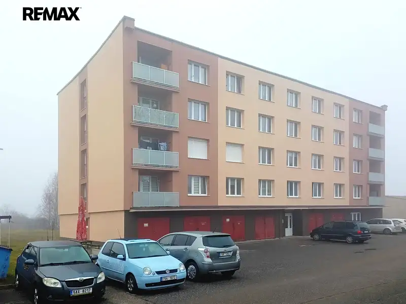 Pronájem bytu 1+kk 19 m², Lubná – náhled fotky 1