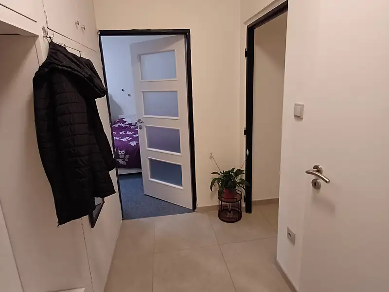 Pronájem bytu 2+kk 57 m², Praha – náhled fotky 3
