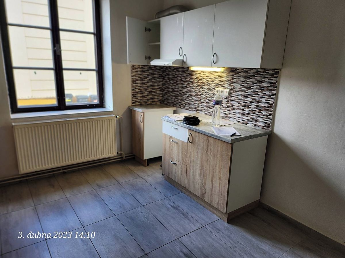 Pronájem bytu 3+1 86 m² – fotografie 3