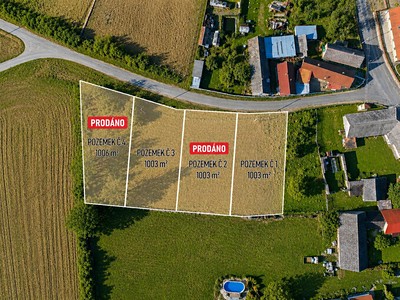 Prodej  stavebního pozemku 1 003 m²