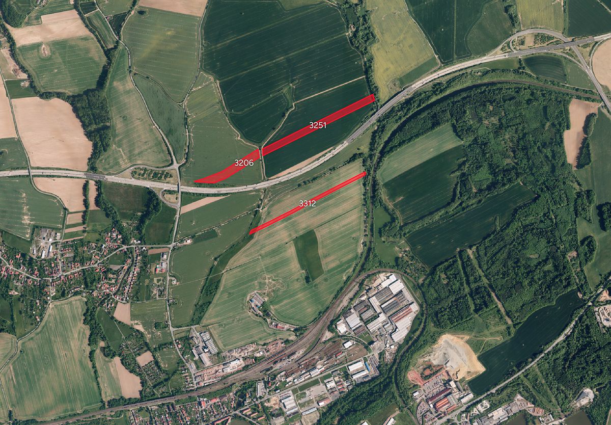 Prodej pole 83649 m²