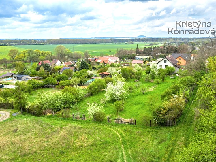 Prodej pozemku, 8 716 m² (6 z 9)