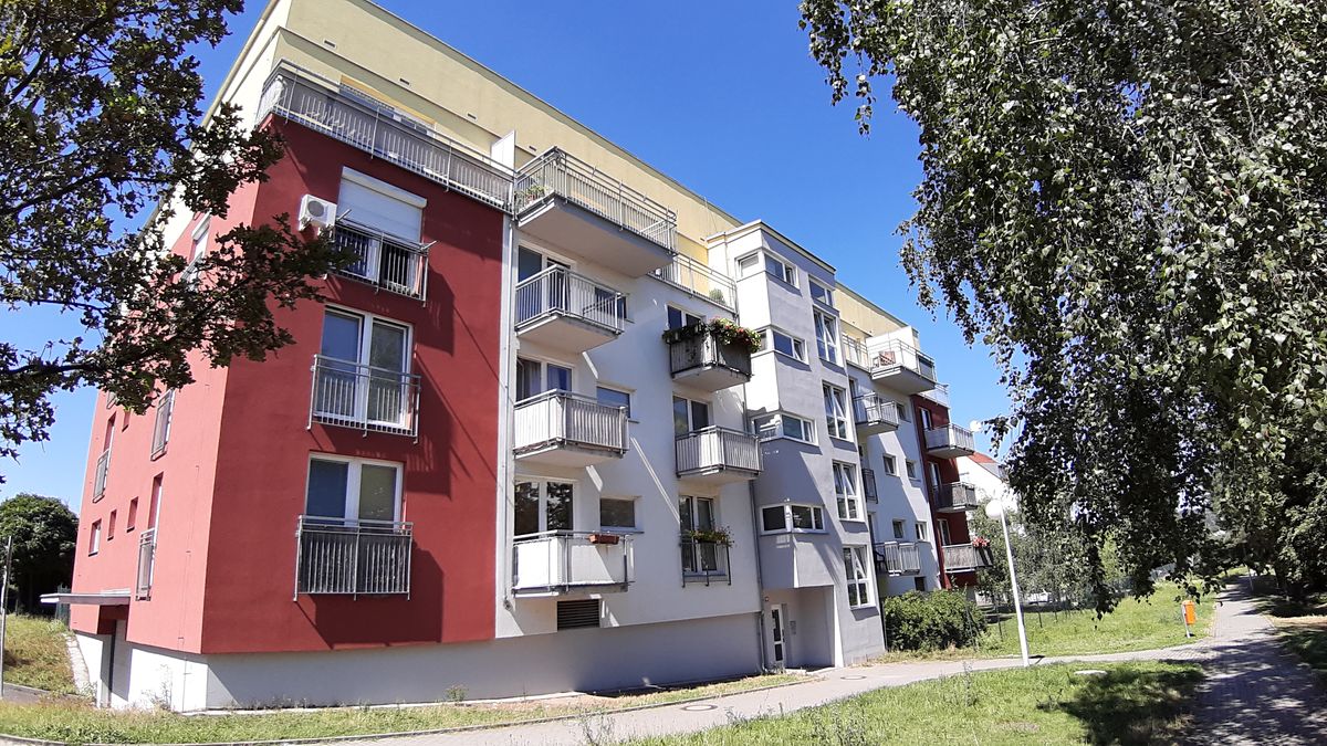 Pronájem bytu 1+1 38 m² – fotografie 2