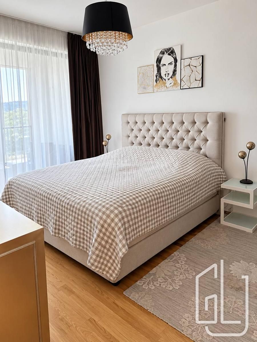 Pronájem bytu 2+kk 60 m² – fotografie 2