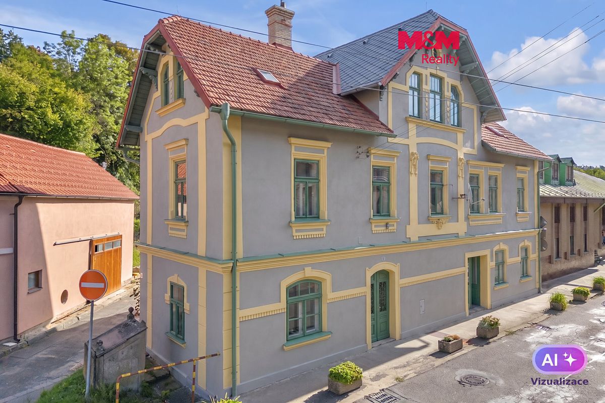 Prodej rodinného domu 500 m², pozemek 194 m²