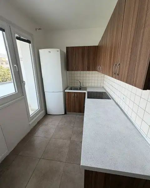 Prodej bytu 3+1 81 m², Beroun – náhled fotky 3