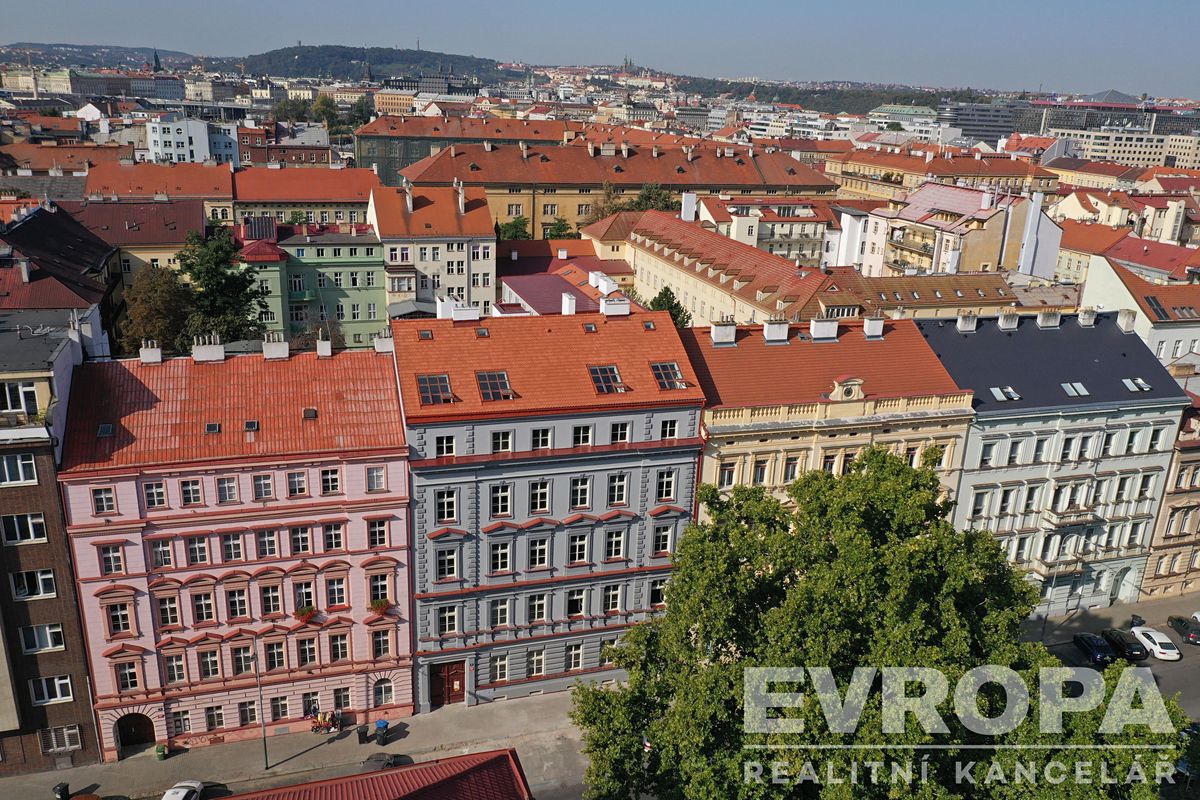 Pronájem bytu 2+kk 55 m² – fotografie 2