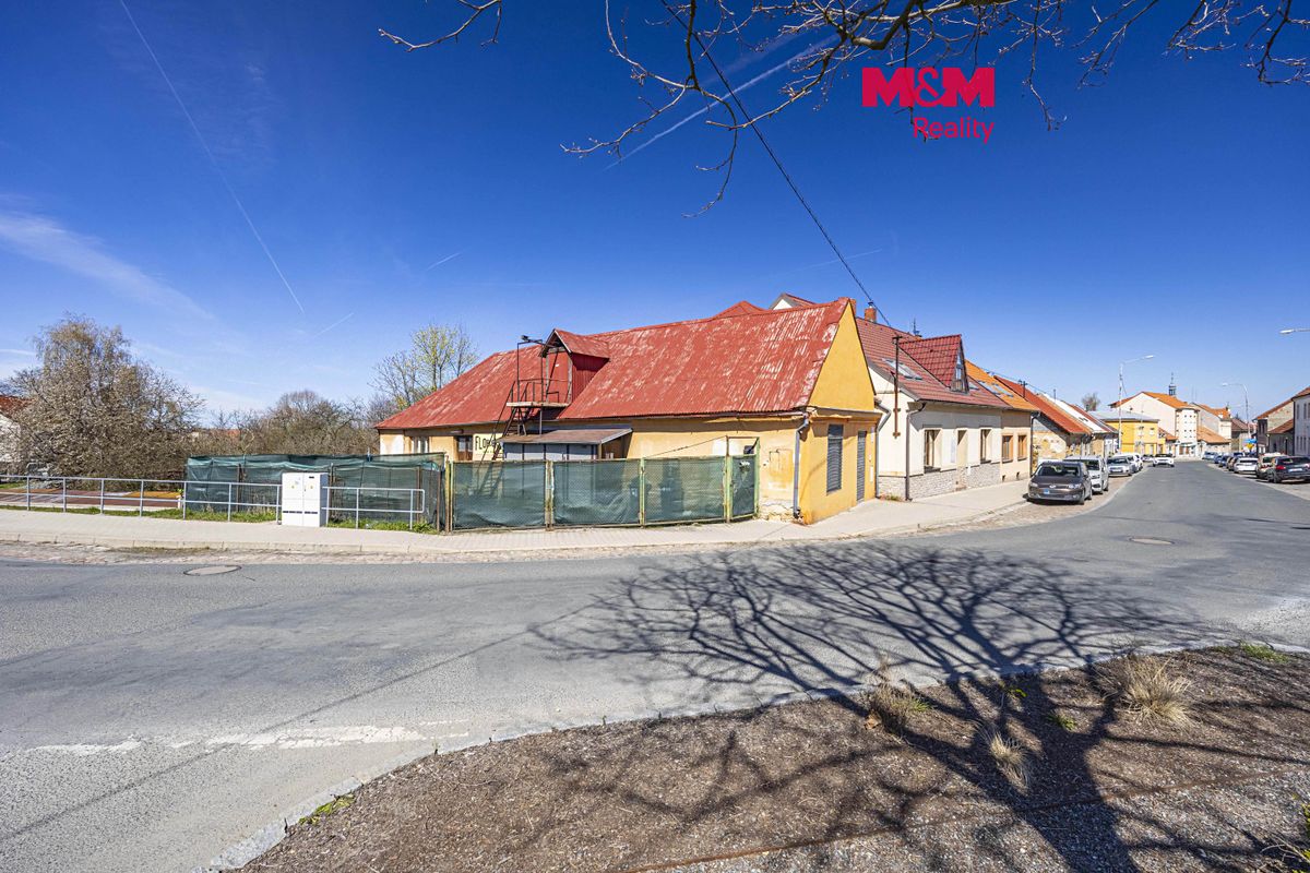 Prodej rodinného domu 450 m², pozemek 617 m²