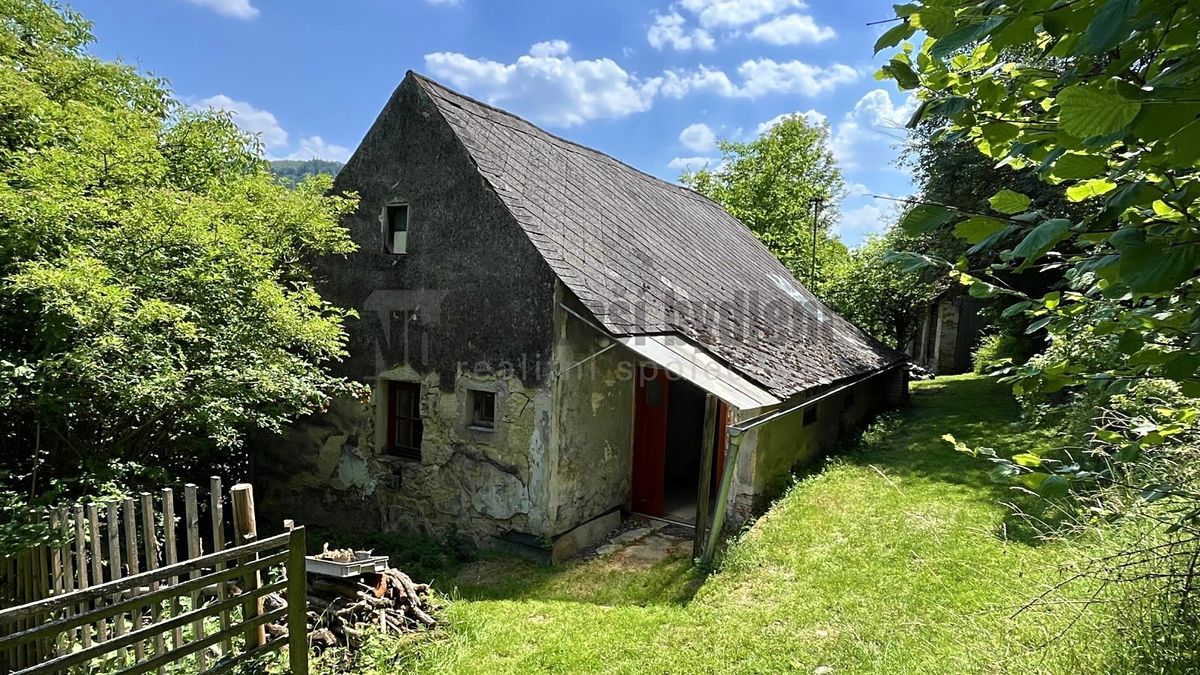 Prodej rodinného domu 80 m², pozemek 2056 m²