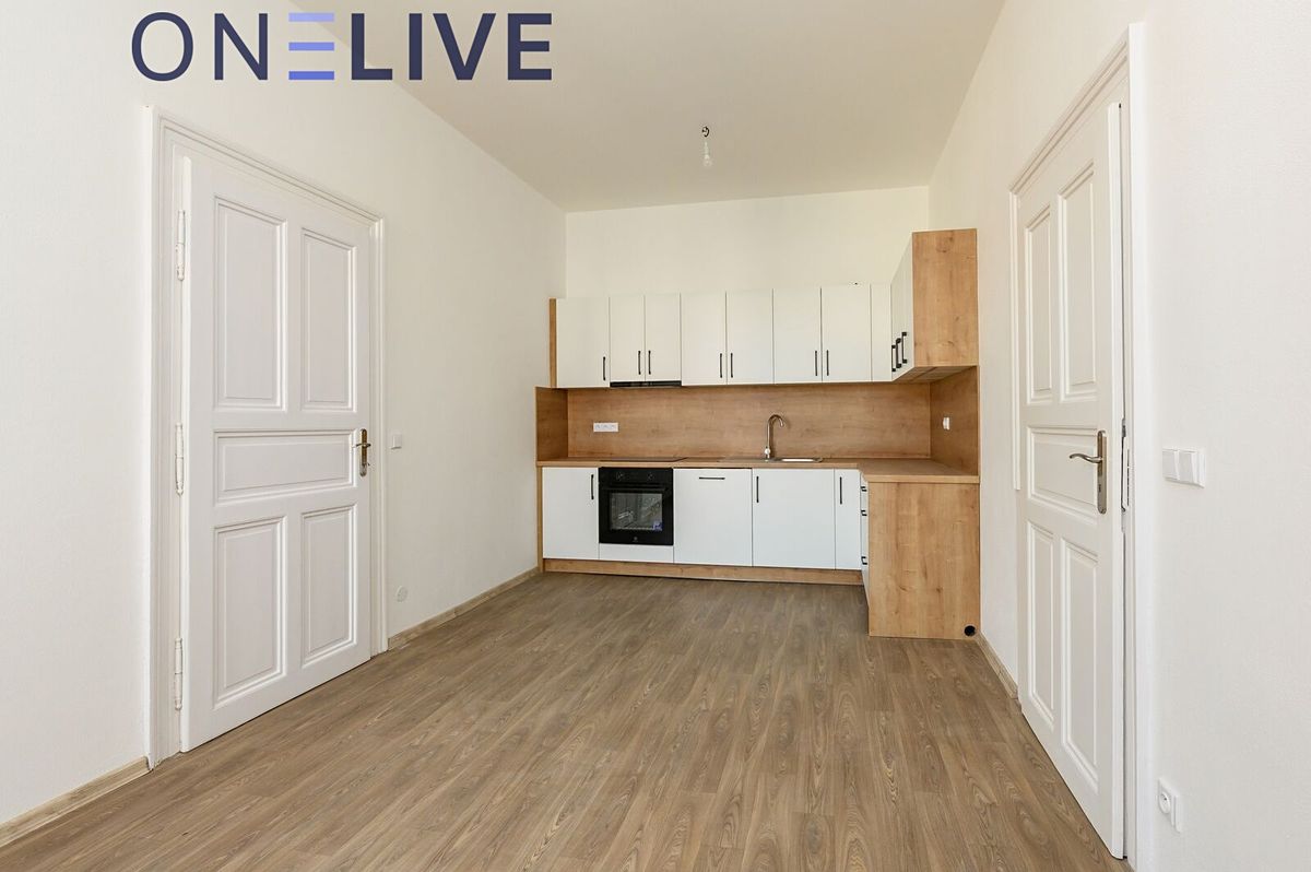 Pronájem bytu 3+1 111 m² – fotografie 3