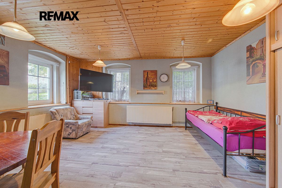 Prodej rodinného domu 167 m², pozemek 350 m² – fotografie 5