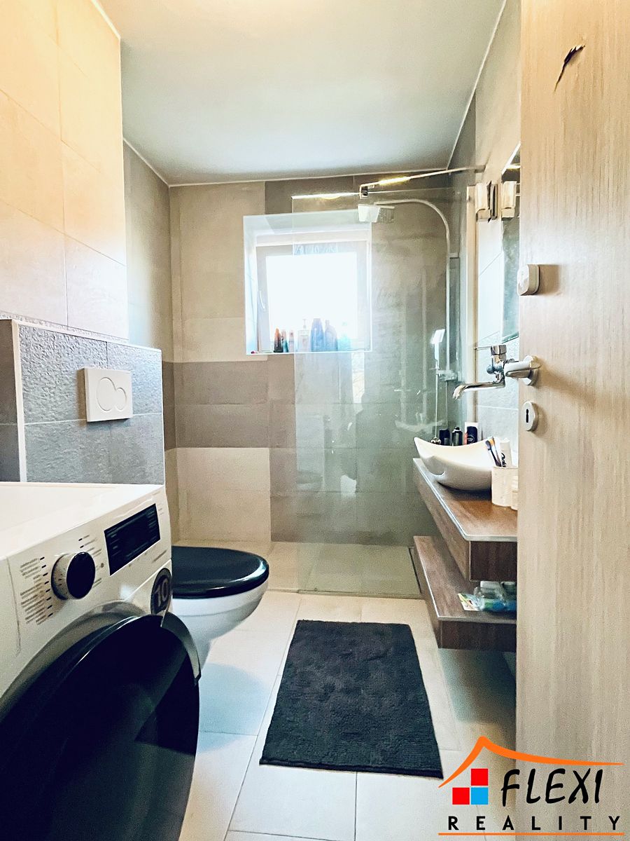 Pronájem bytu 2+1 52 m² – fotografie 2