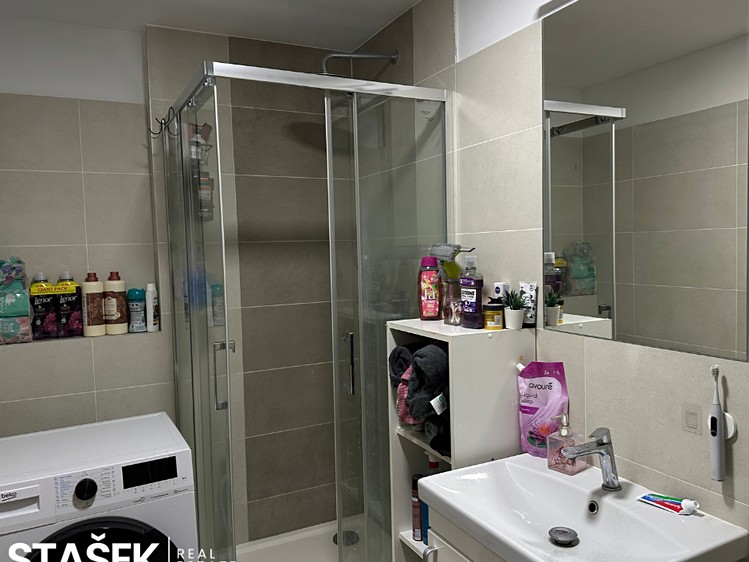 Квартира 2+kk в оренду, 45 м² (6 з 14)
