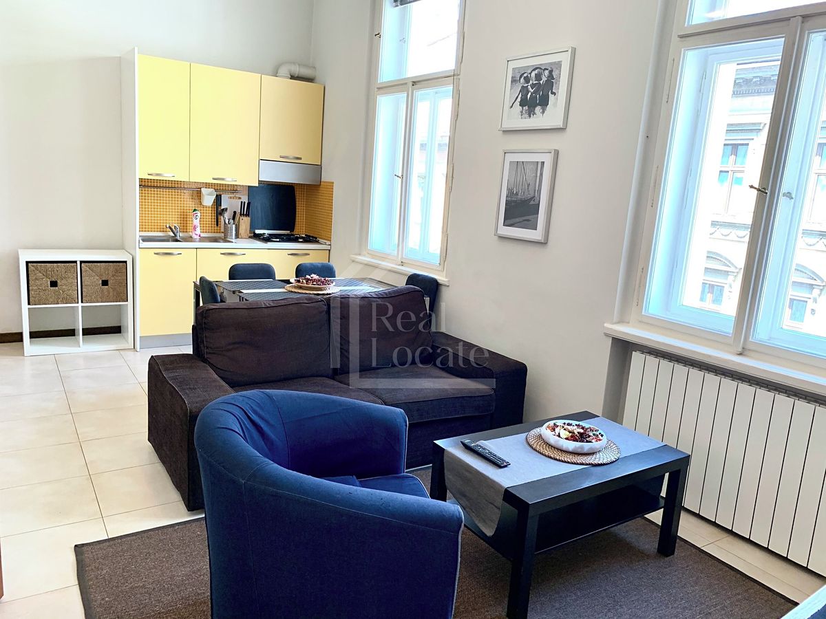 Pronájem bytu 2+kk 56 m² – fotografie 2