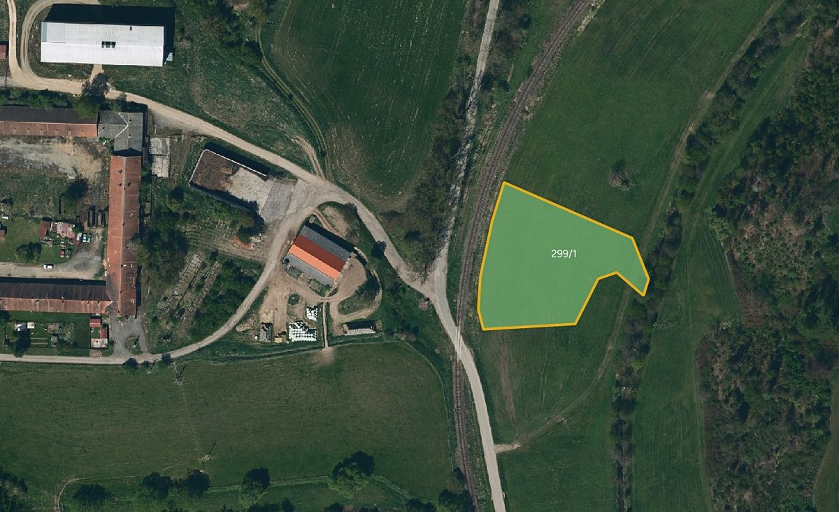 Prodej pole 11075 m²