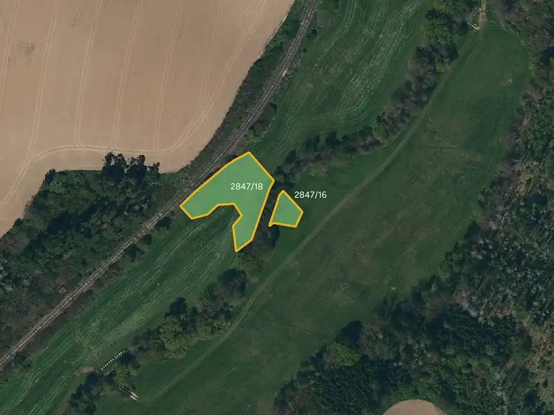 Prodej pole 11075 m², Radkov – náhled fotky 3