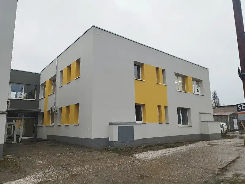 Pronájem obchodního prostoru 17 m², Hradec Králové – náhled fotky 2