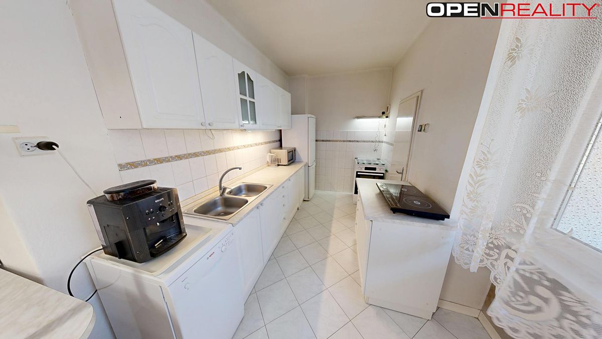 Prodej rodinného domu 177 m², pozemek 609 m² – fotografie 4