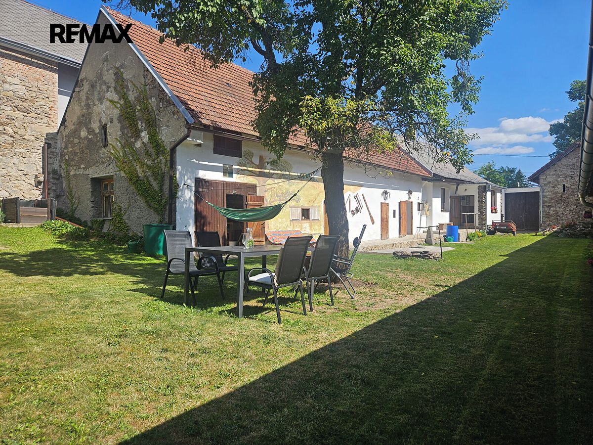 Prodej rodinného domu 158 m², pozemek 667 m² – fotografie 3