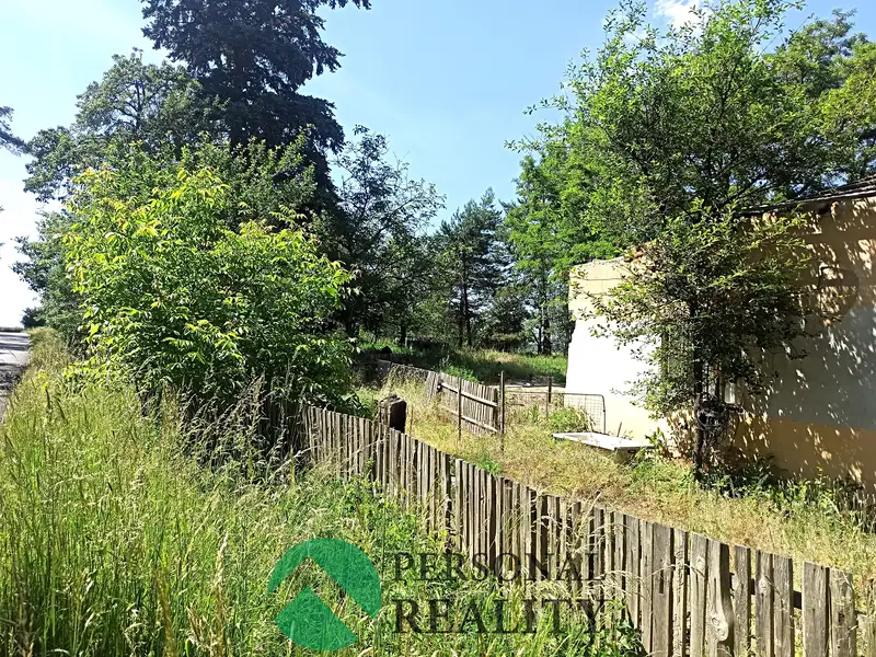 Prodej stavebního pozemku 890 m², Tetov – náhled fotky 2