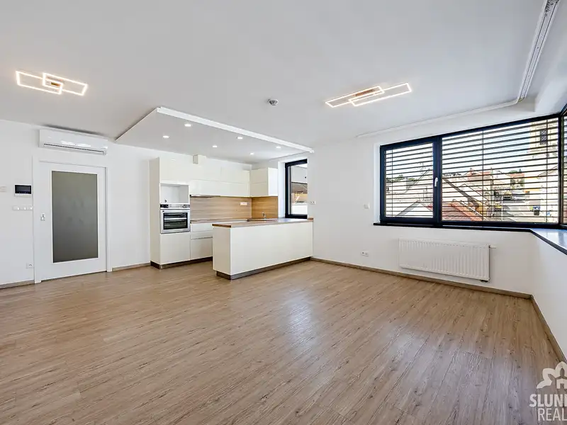 Pronájem bytu 3+kk 69 m², Uherský Brod – náhled fotky 2