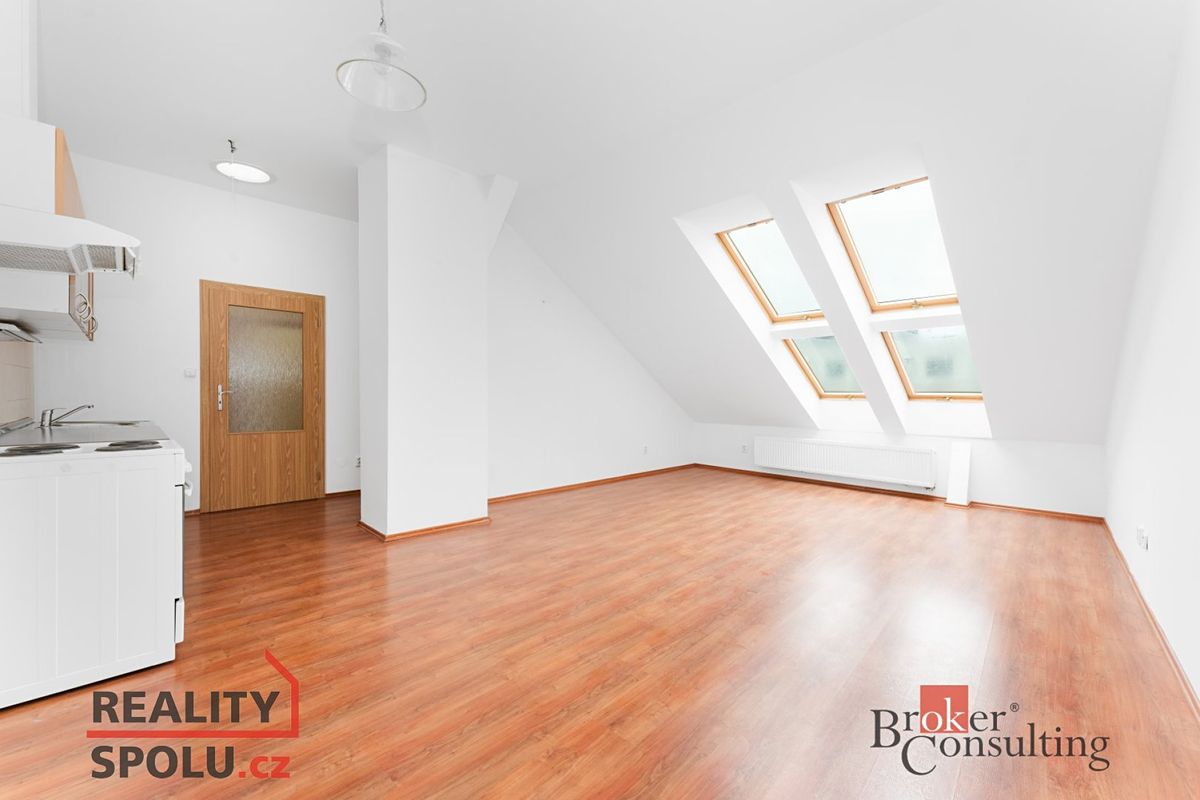 Pronájem bytu 2+kk 70 m² – fotografie 5