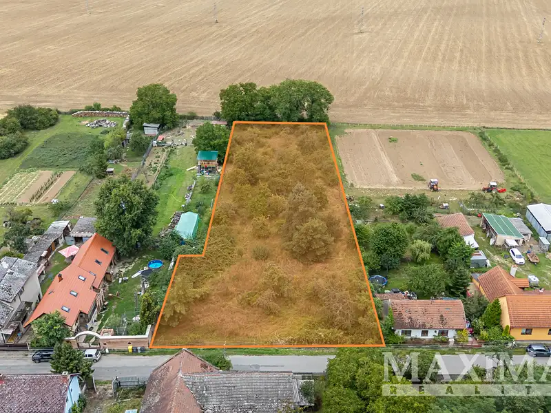 Prodej stavebního pozemku 3823 m², Dolní Beřkovice – náhled fotky 3