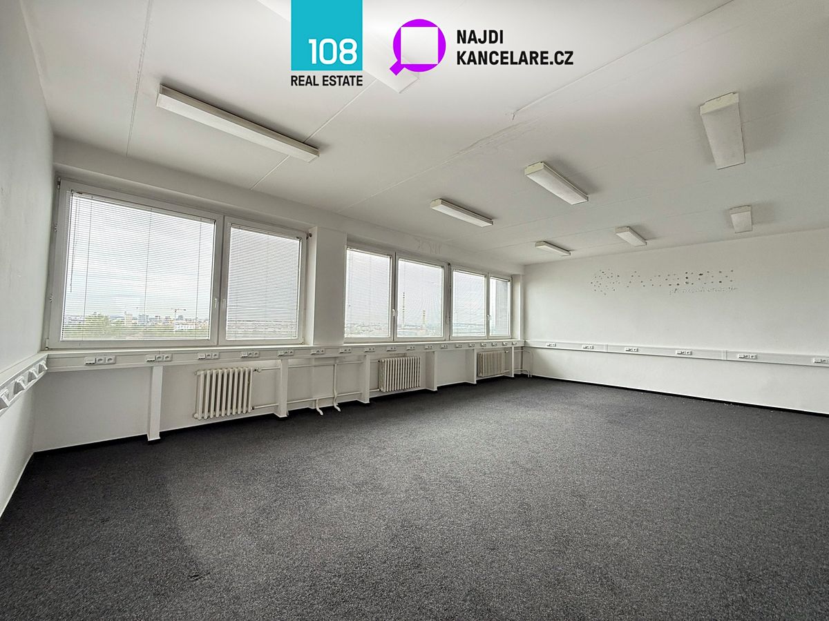Pronájem kanceláře 536 m² – fotografie 4