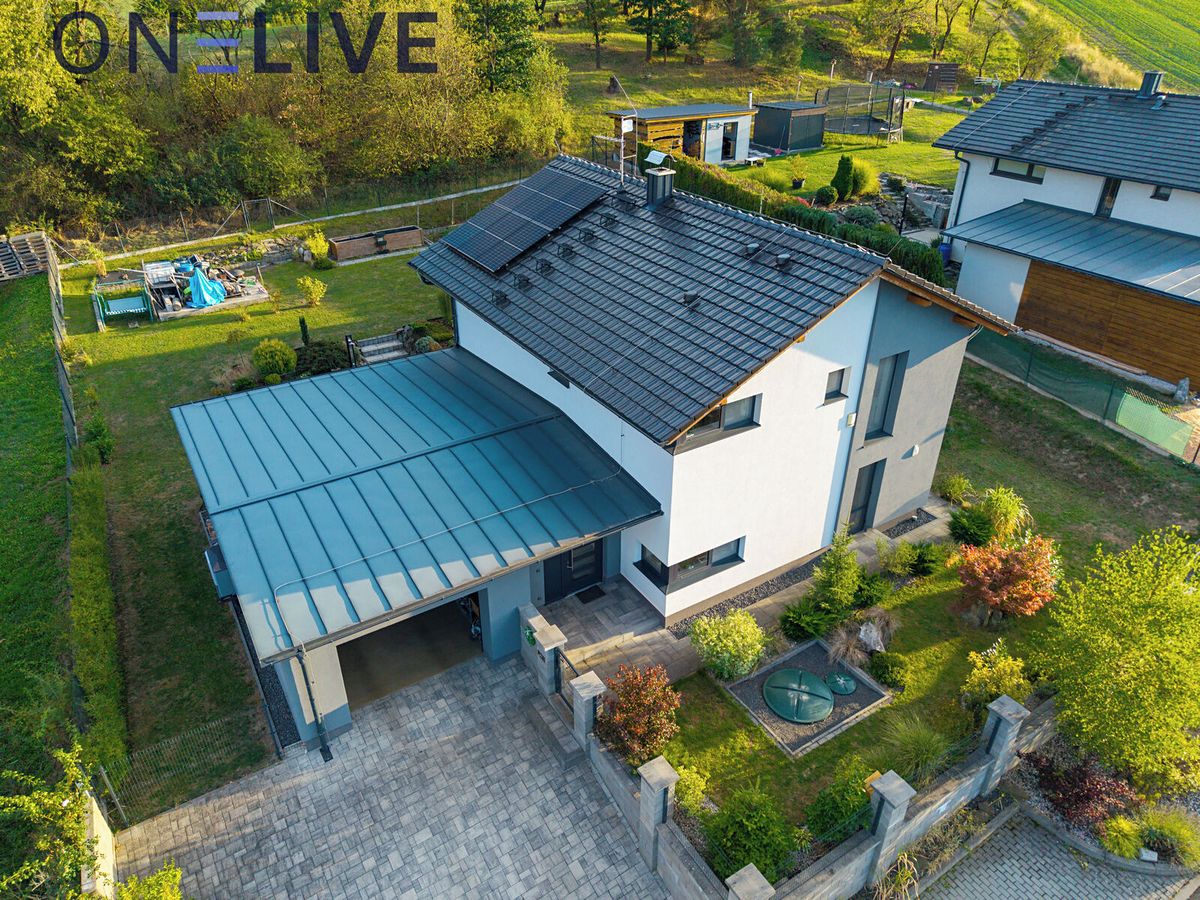 Prodej rodinného domu 151 m², pozemek 919 m²