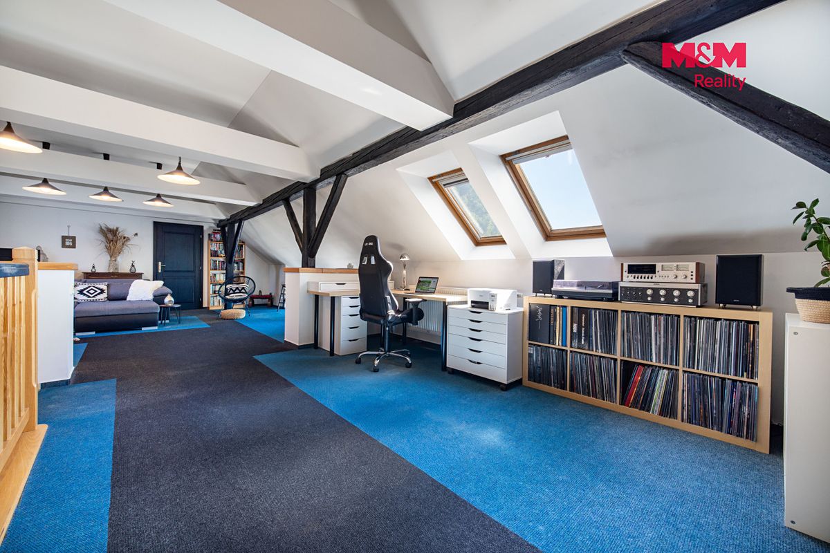 Prodej rodinného domu 223 m², pozemek 5844 m² – fotografie 4