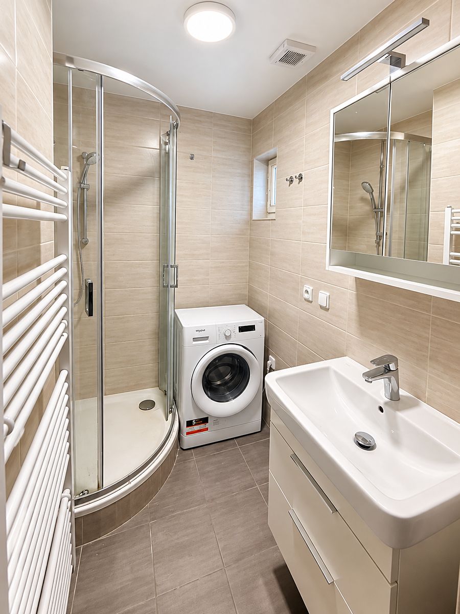 Pronájem bytu 3+1 80 m² – fotografie 3