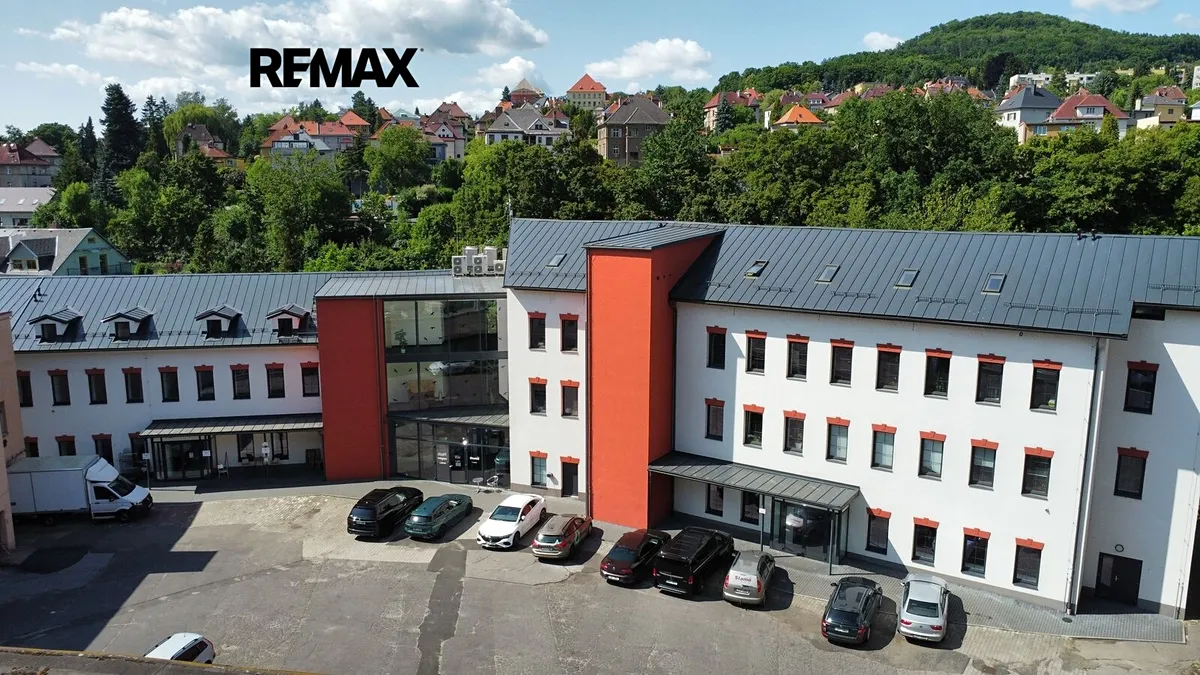 Pronájem kanceláře 228 m²