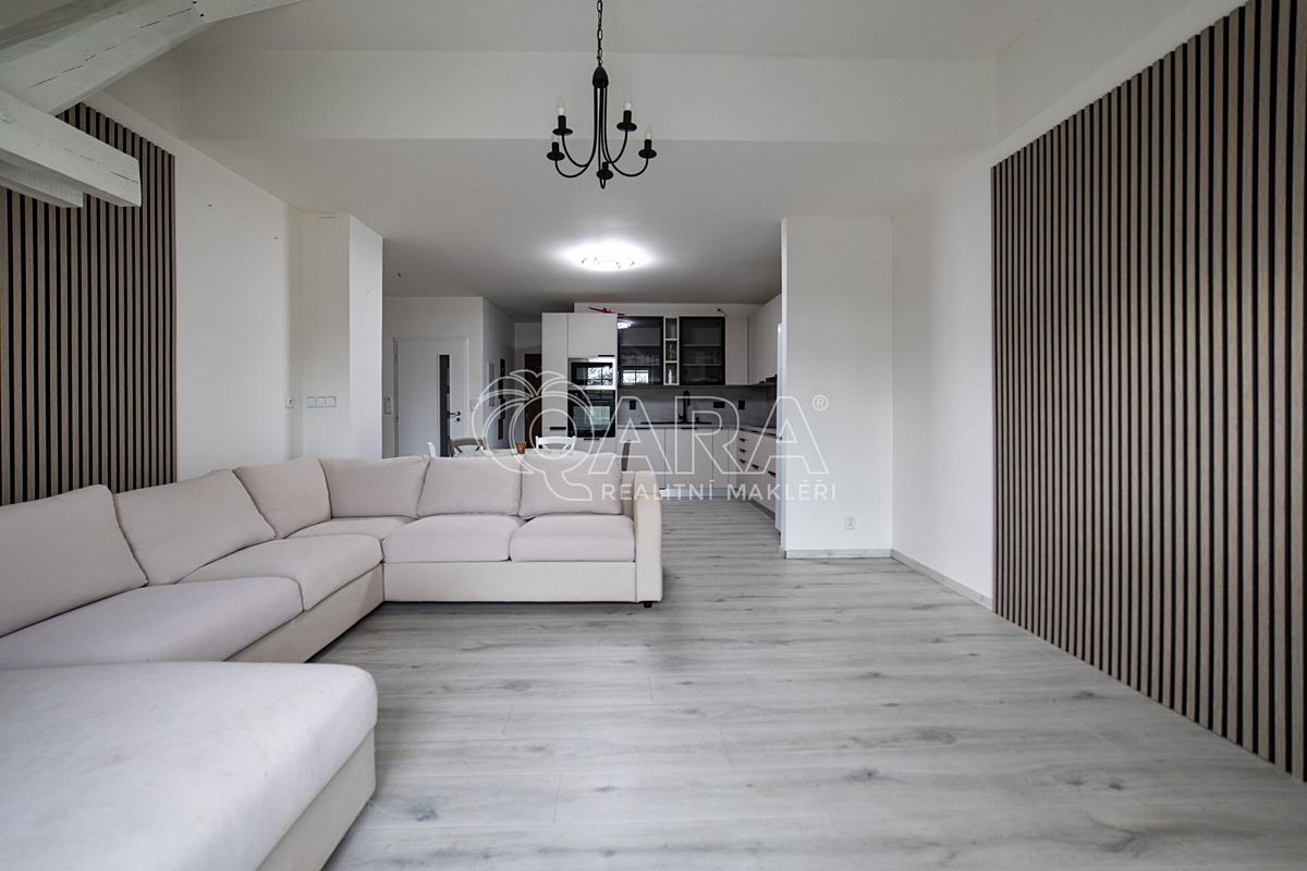 Prodej bytu 5+kk 117 m² – fotografie 2