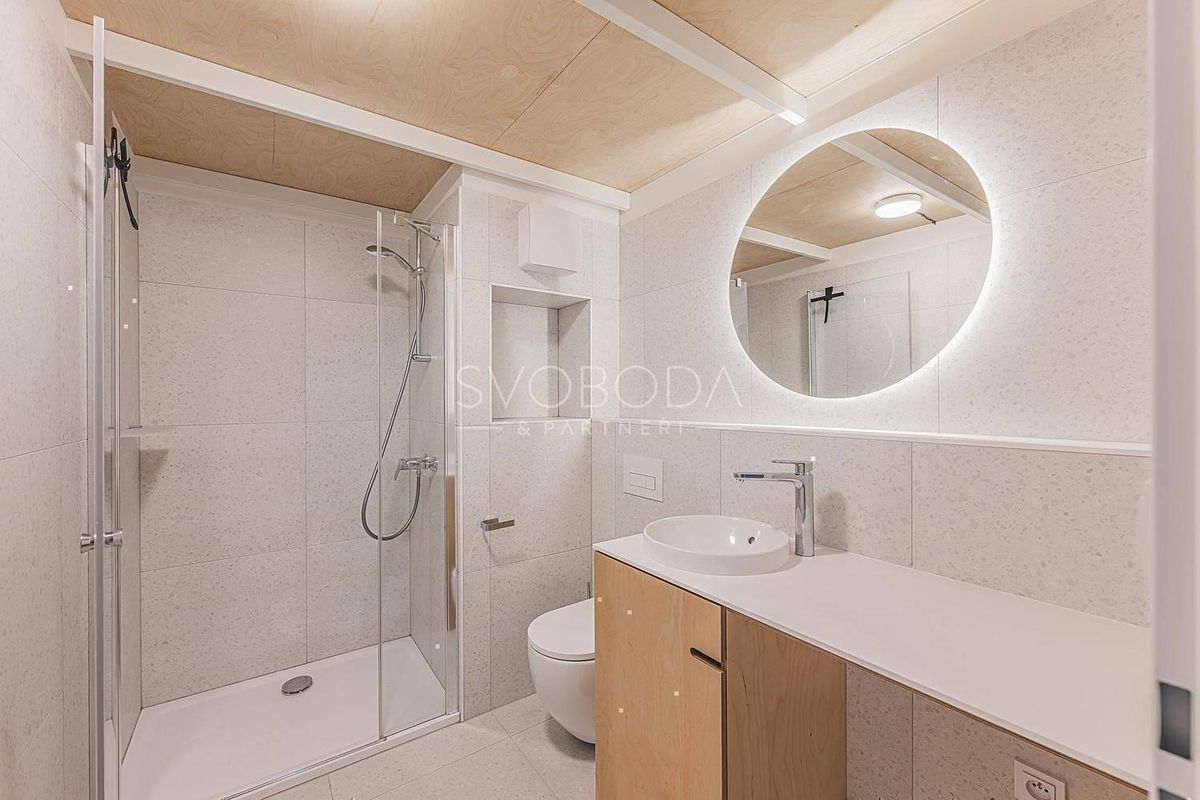 Pronájem bytu 1+kk 34 m² – fotografie 2