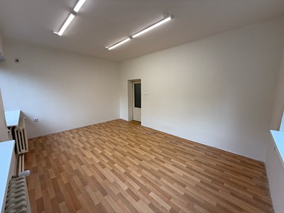 Комерційне приміщення в оренду, 24 м² (2 з 6)