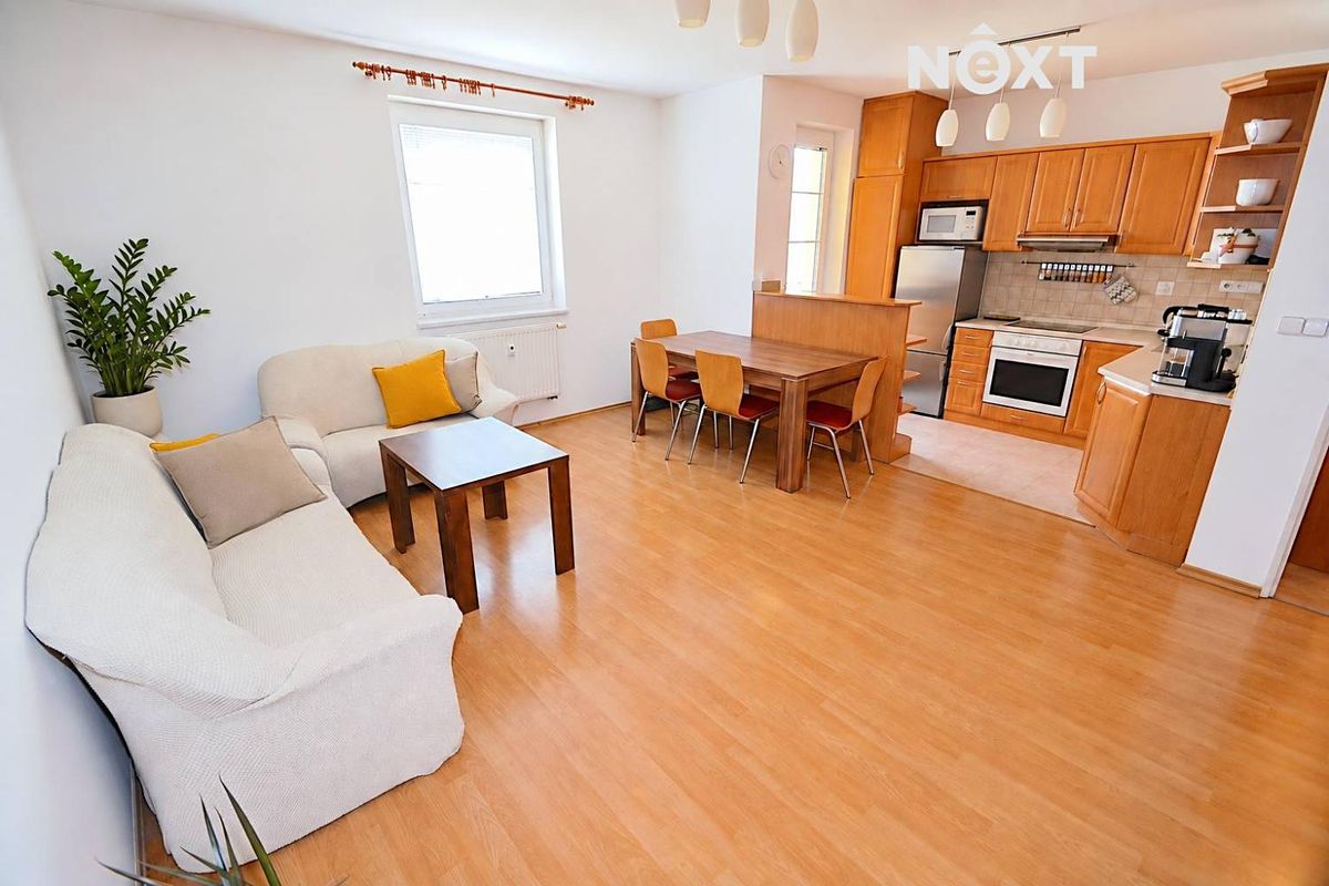 Pronájem bytu 2+kk 55 m² – fotografie 2
