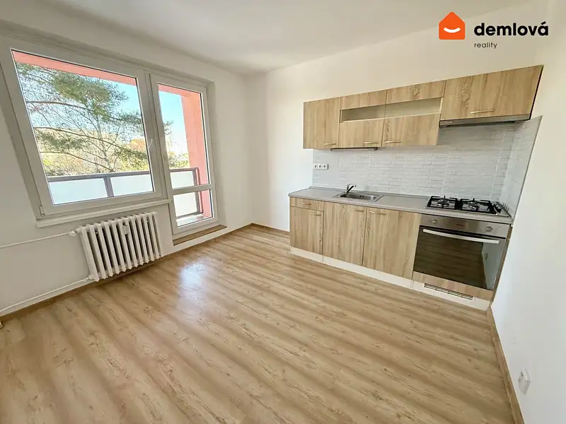Prodej bytu 3+1 65 m², Praha – náhled fotky 2
