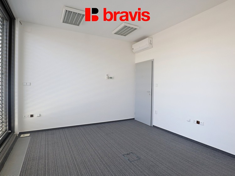 Pronájem komerčního prostoru, 15 m² (4 z 10)