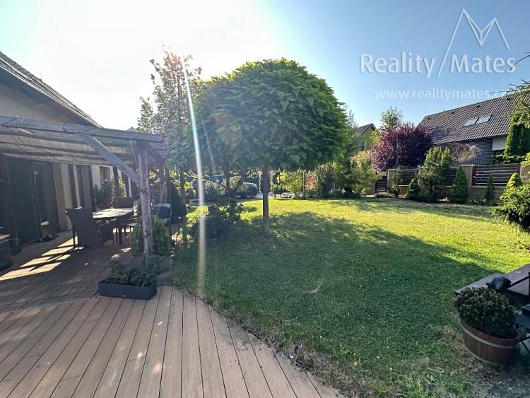 Prodej rodinného domu 230 m², pozemek 617 m² – fotografie 5